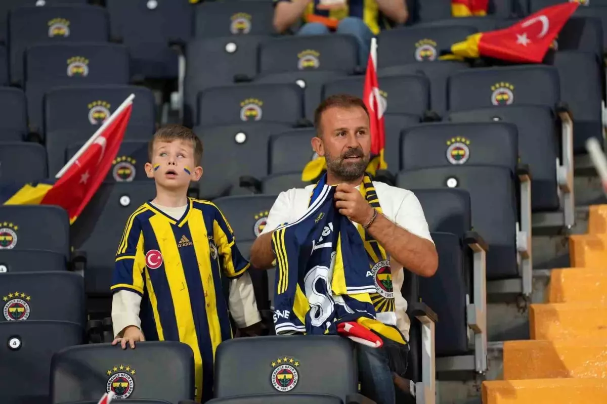 Fenerbahçe-Alanyaspor Maçı 15. Dakikada Golsüz