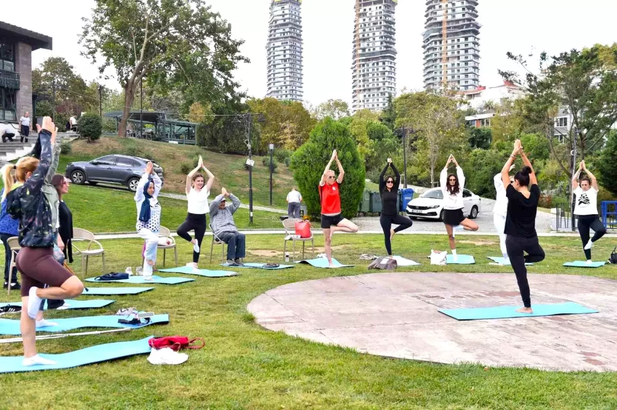 Beşiktaş Belediyesi\'nden Yoga Etkinliği: Avrupa Hareketlilik Haftası Kutlandı