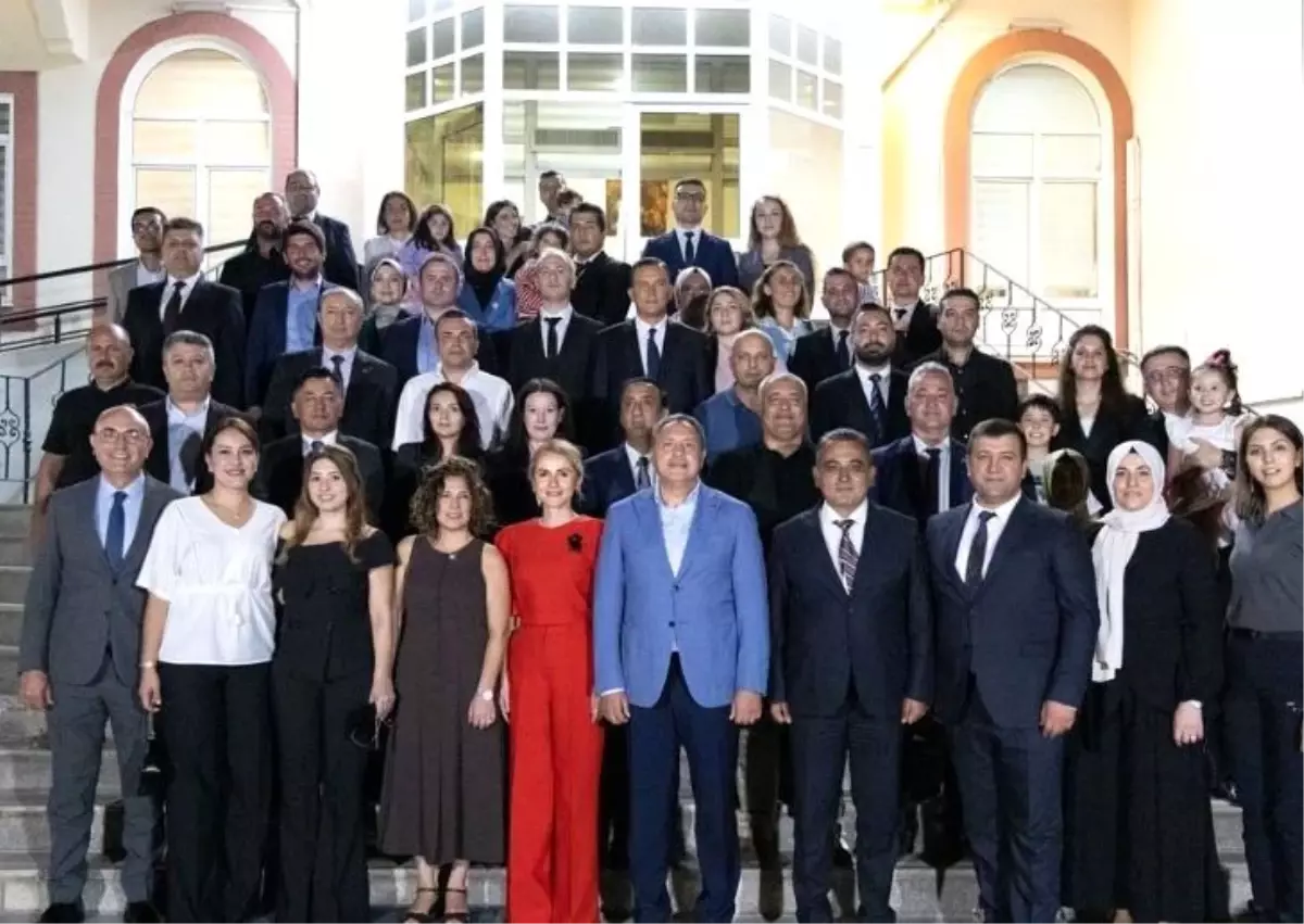 Bilecik İl Emniyet Müdürü Hakan Yılmaz\'a veda yemeği