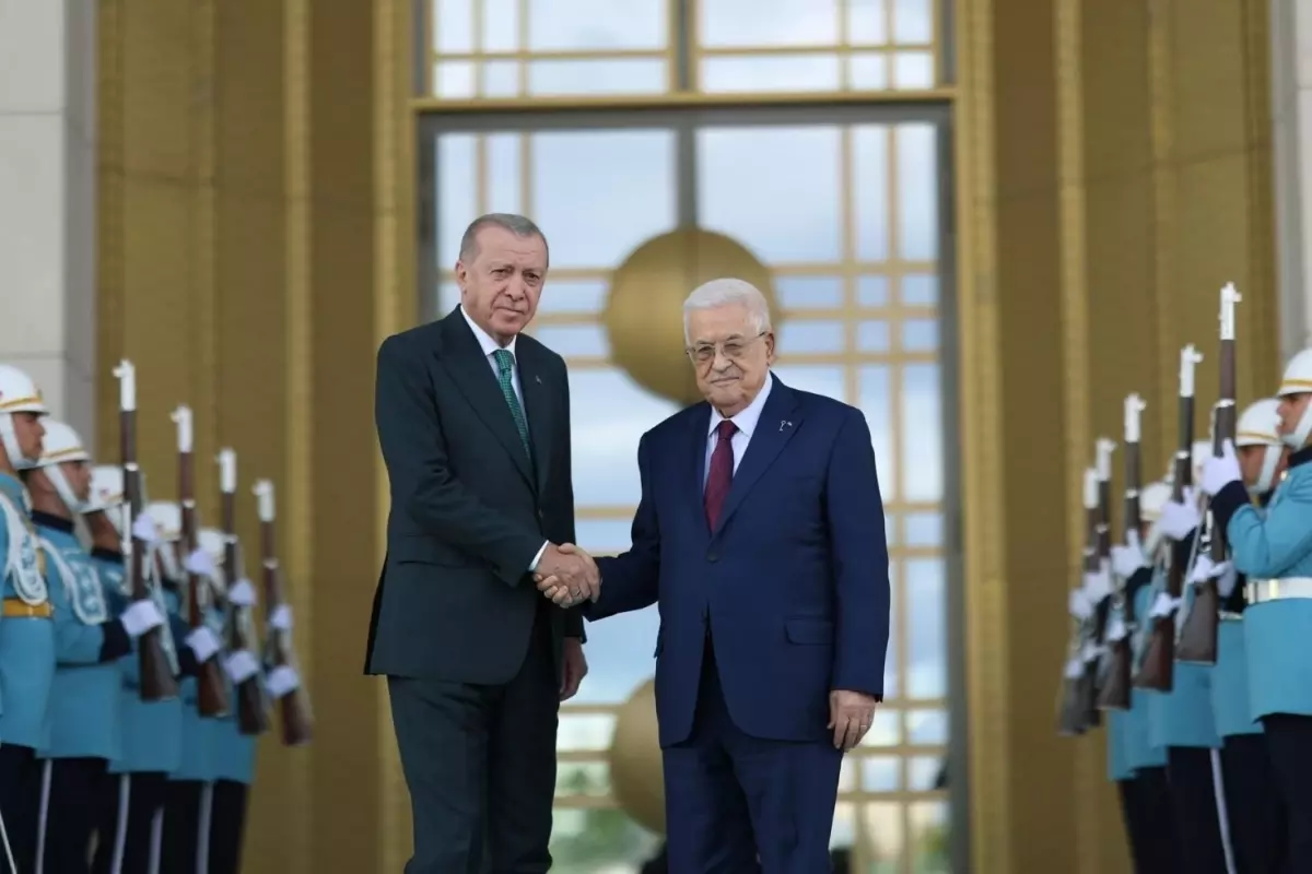 Cumhurbaşkanı Erdoğan\'dan kritik temas! Filistin Devlet Başkanı Abbas ile görüştü