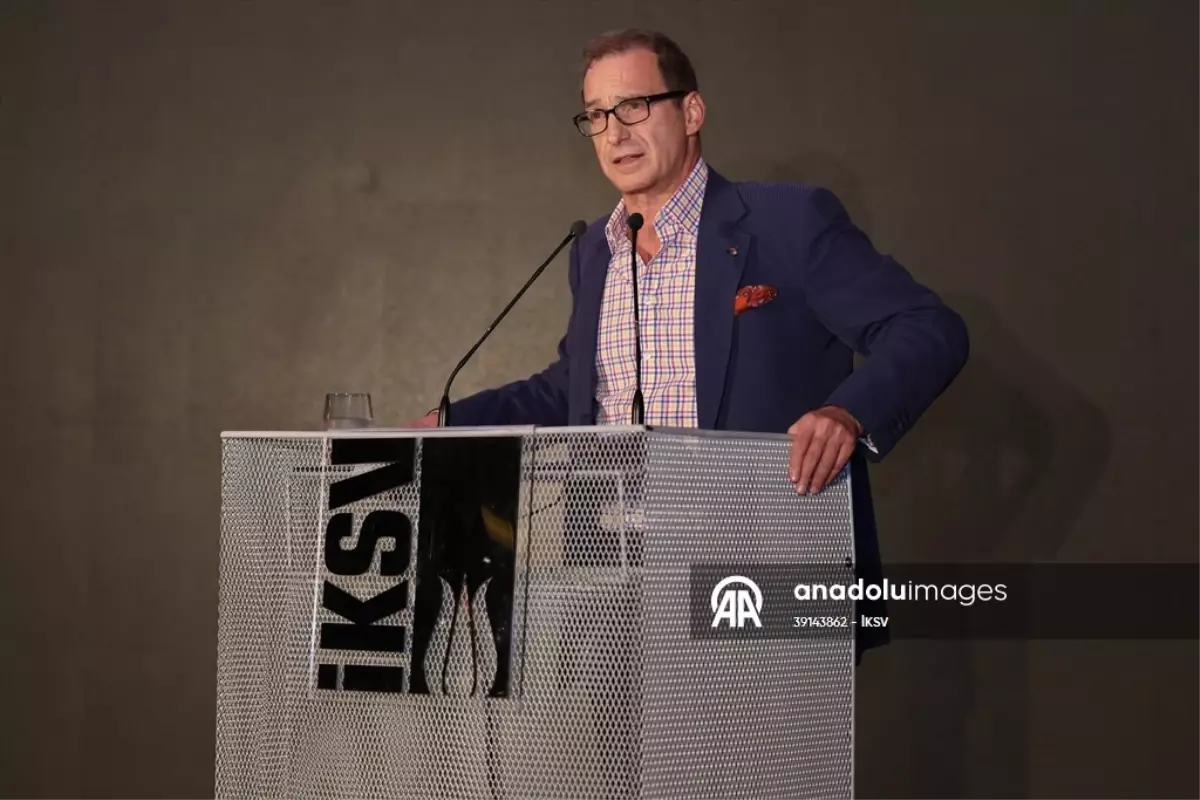 Ömer Koç\'tan İstanbul Bienali\'nin açılışına damga vuran Gazze tepkisi