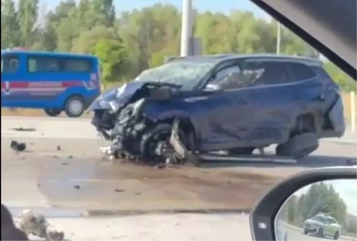 Konya\'da İki Ayrı Trafik Kazası: 1 Ölü, 1 Yaralı