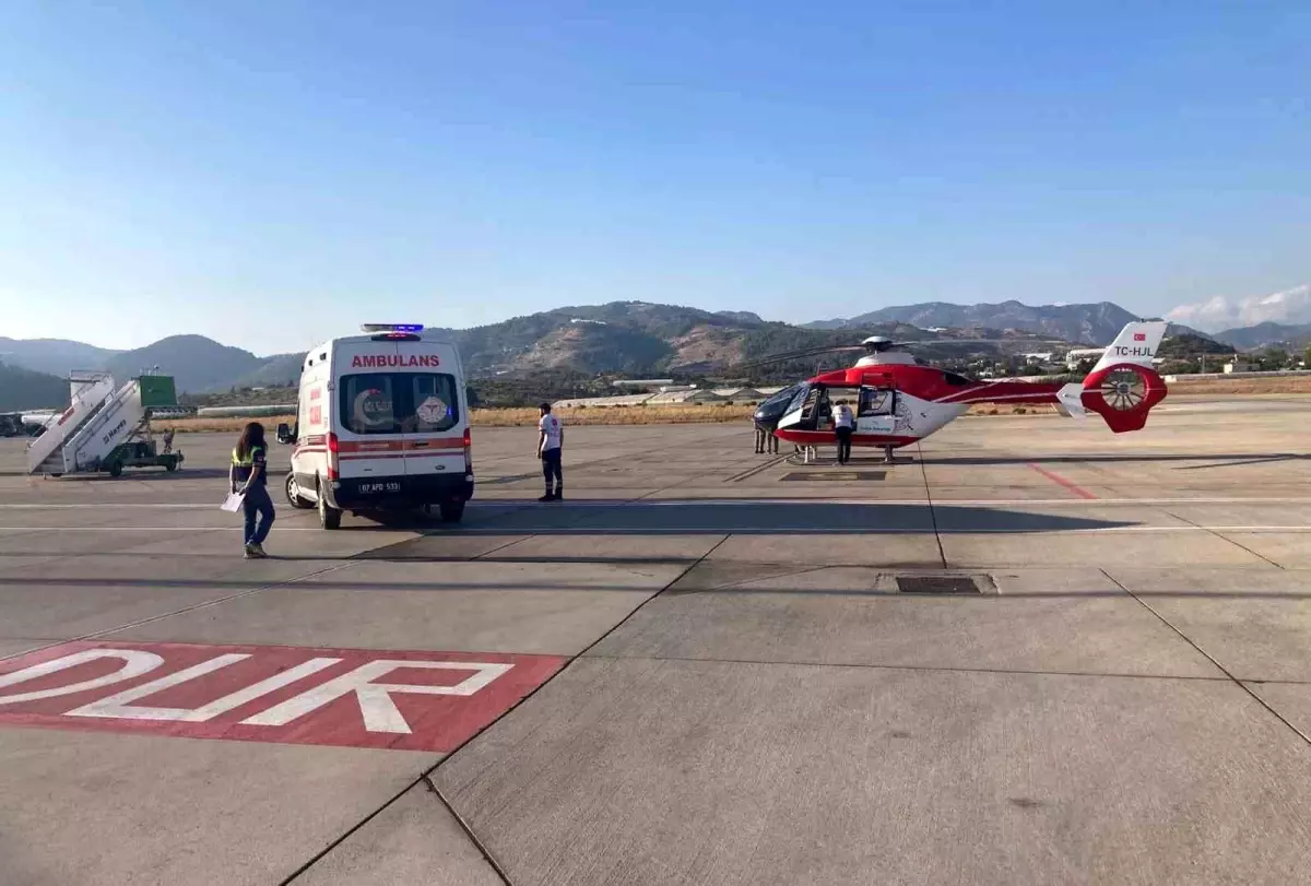 Zatürre Teşhisi Koyulan Bebek Helikopterle Taşındı