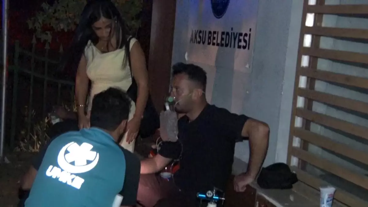 Antalya Aksu\'da Sazlık Alanında Yangın Kontrol Altına Alındı