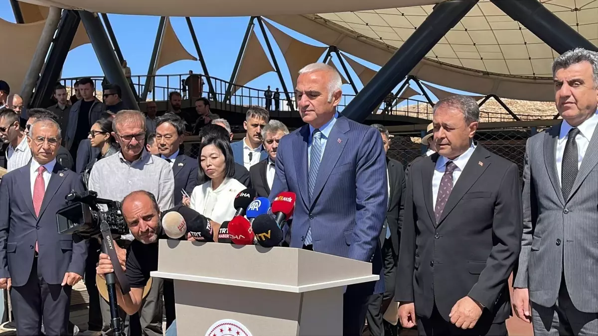 Bakan Ersoy Göbeklitepe\'de Önemli Keşfi Duyurdu