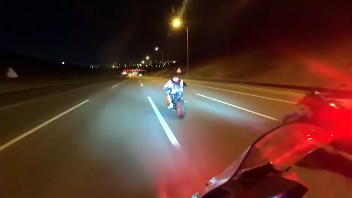 17 Motosiklet Sürücüsü Yakalandı