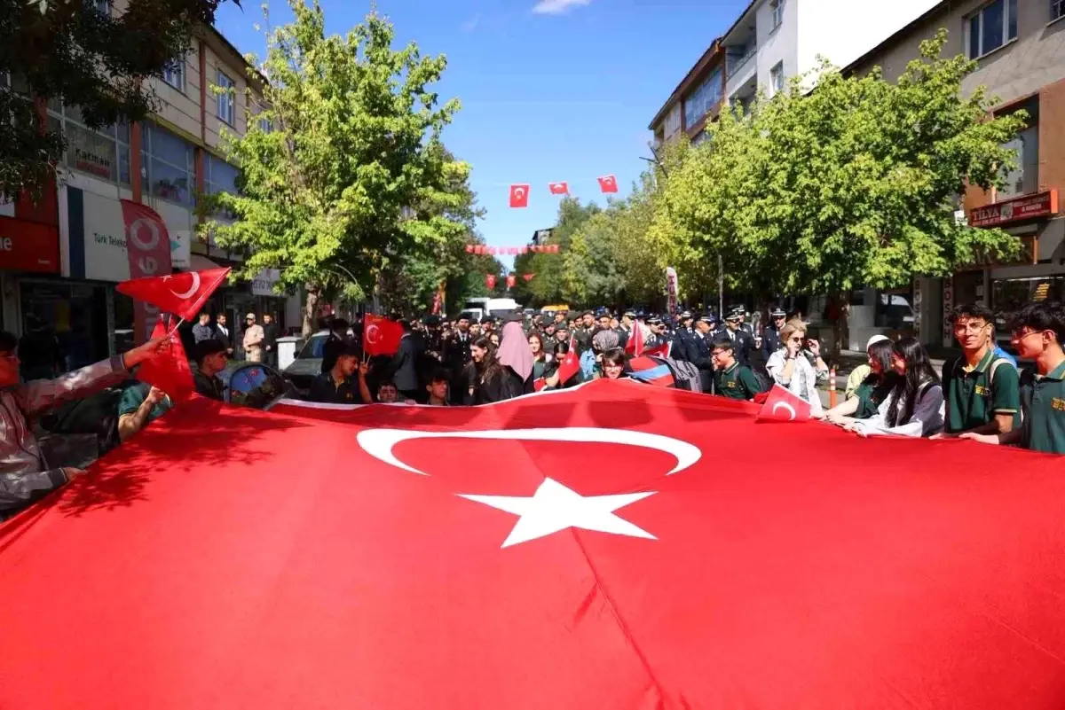 Bingöl\'de Gaziler Günü Coşkuyla Kutlandı