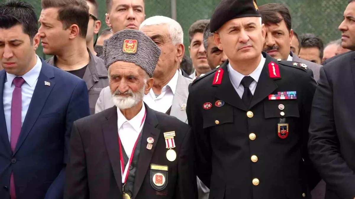 Bitlis\'te 19 Eylül Gaziler Günü Törenle Kutlandı