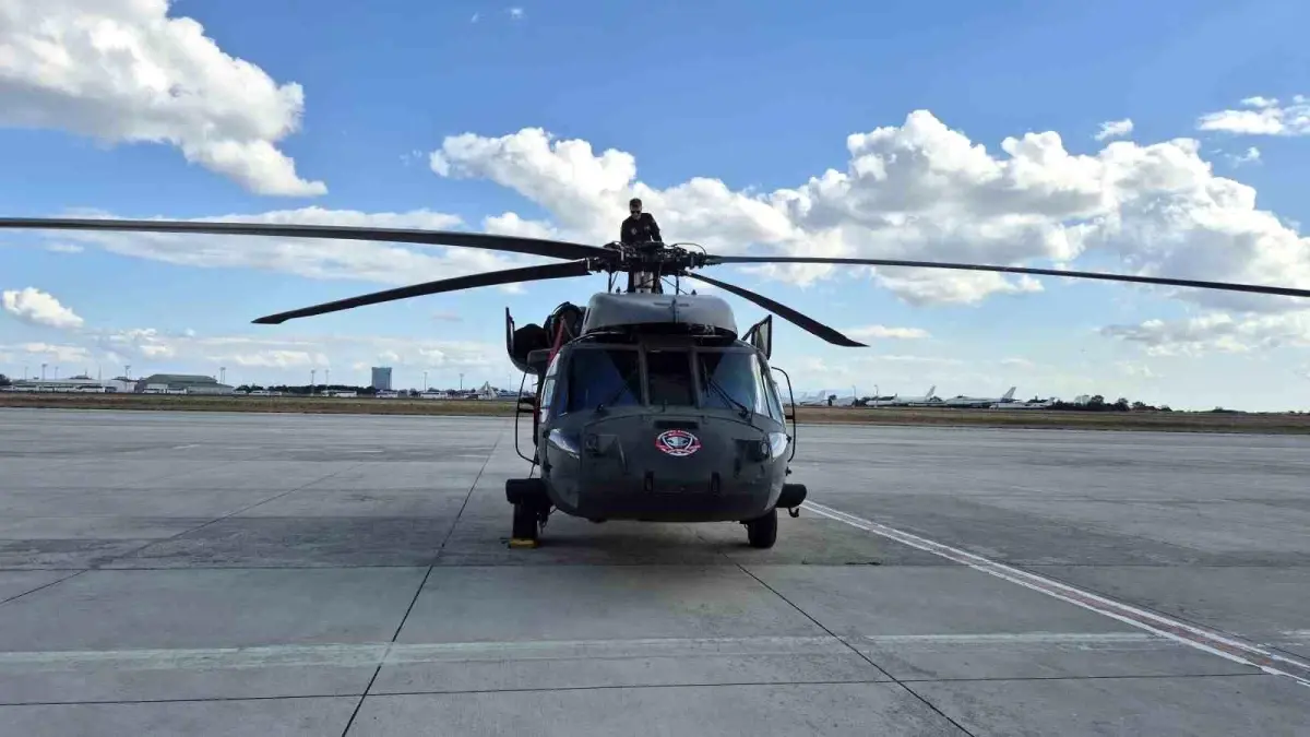 Jandarma Çelik Kanatlar TEKNOFEST\'te Gösteri Yaptı