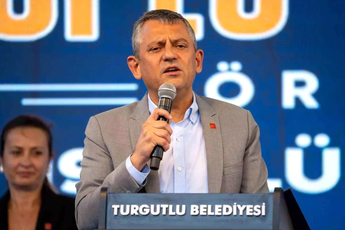 CHP Genel Başkanı Özel: "Cumhuriyet Halk Partisi\'nin kazandığı seçimin gecesi Türkiye\'nin zaferi olacak"
