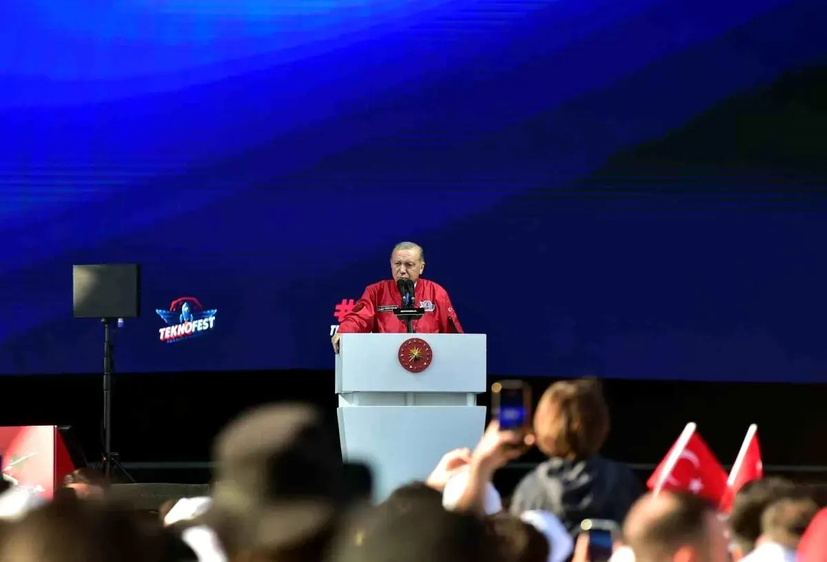 Cumhurbaşkanı Erdoğan: "Kudüs\'ü savunmak barışın ve insanlığın ortak değerlerini savunmaktır"