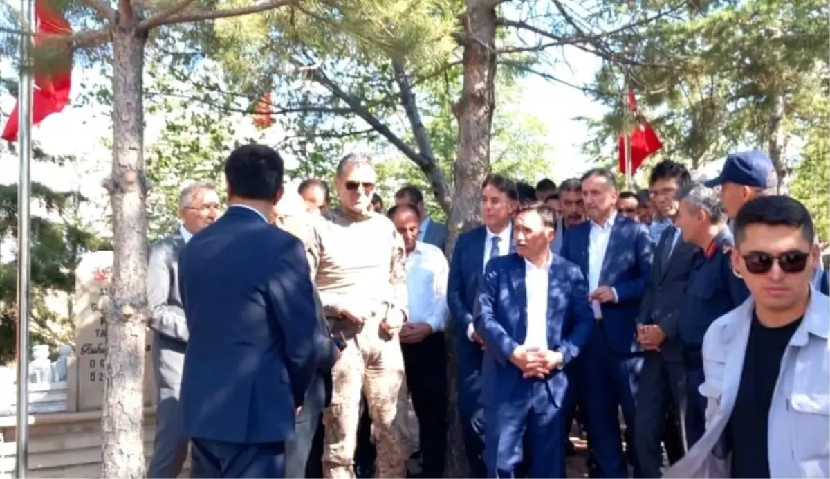 Din görevlilerinden Vali Çiçek\'e teşekkür