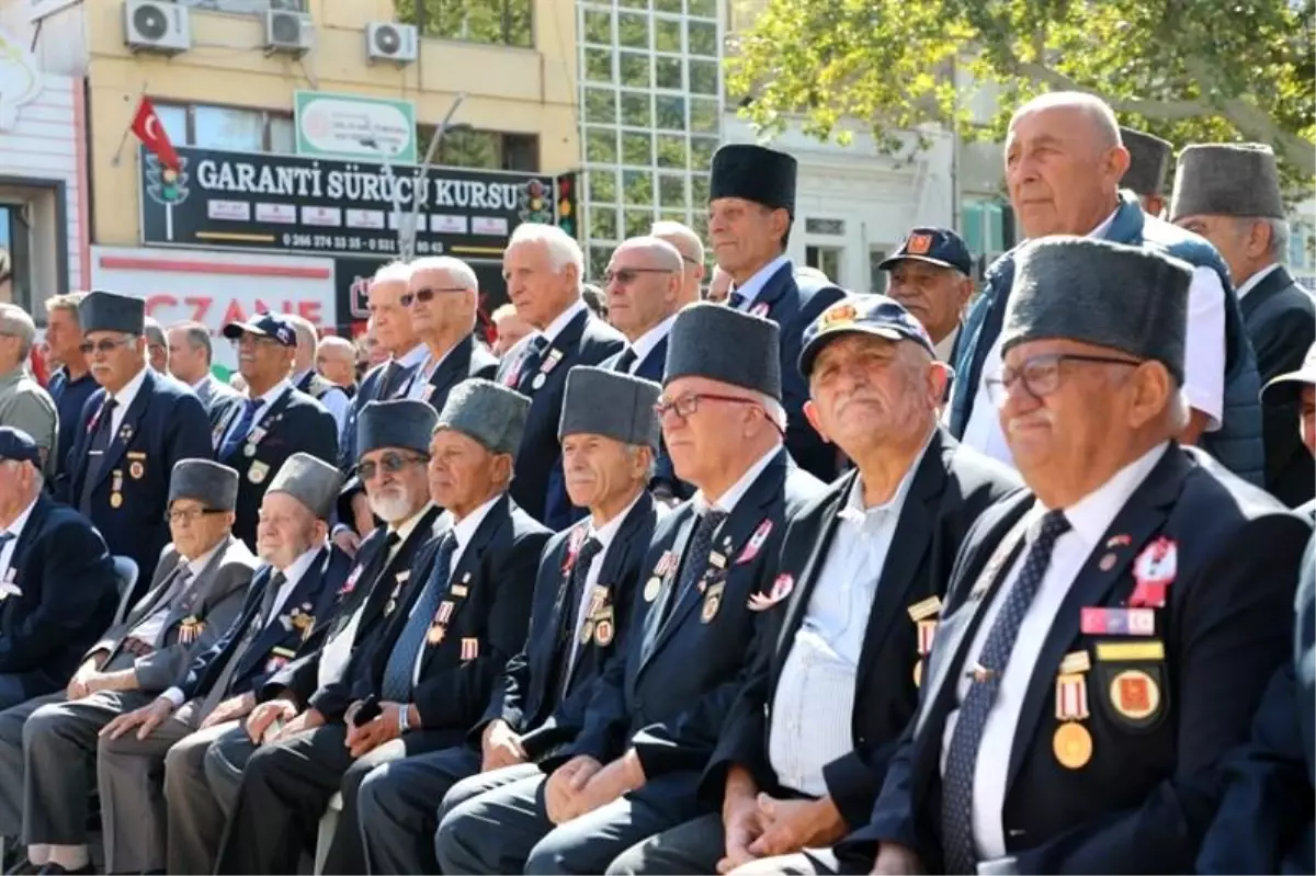 19 Eylül Gaziler Günü Edremit\'te Coşkuyla Kutlandı