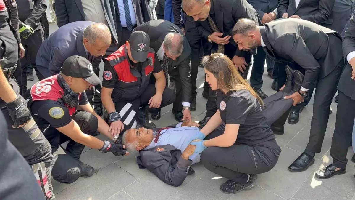 Gaziler Günü\'nde Gazi Menteş rahatsızlandı