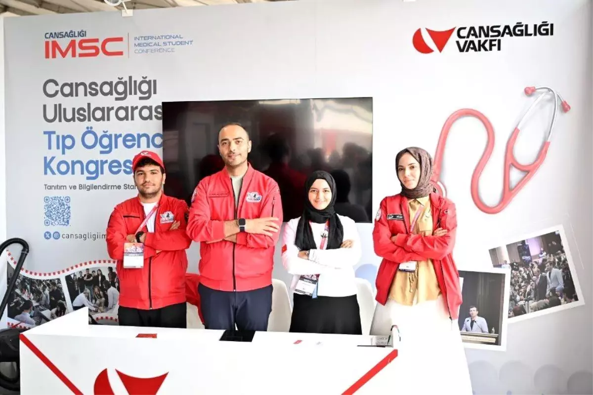Gaziosmanpaşa Belediye Başkan Vekili Eray Karadeniz, TEKNOFEST\'i Ziyaret Etti
