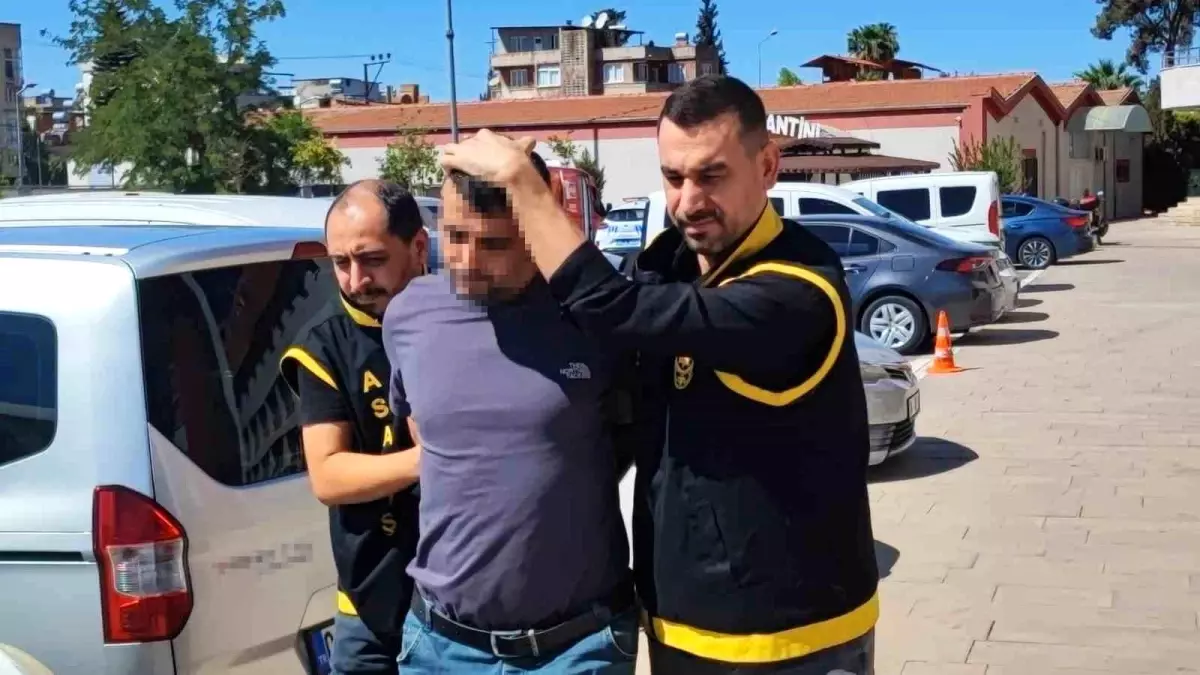 Adana\'da Park Tartışması: Baba Öldürüldü, Kızı Yaralandı