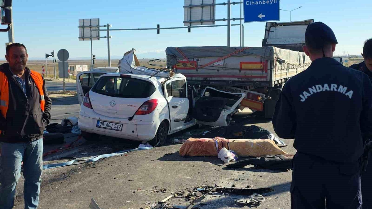 Aksaray\'daki Trafik Kazası: Anne Hayatını Kaybetti