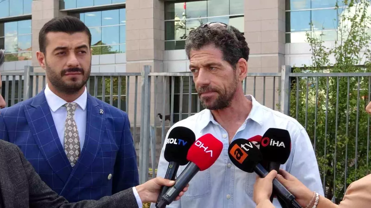Cemal Hünal\'dan Sahte Sertifika İddiası