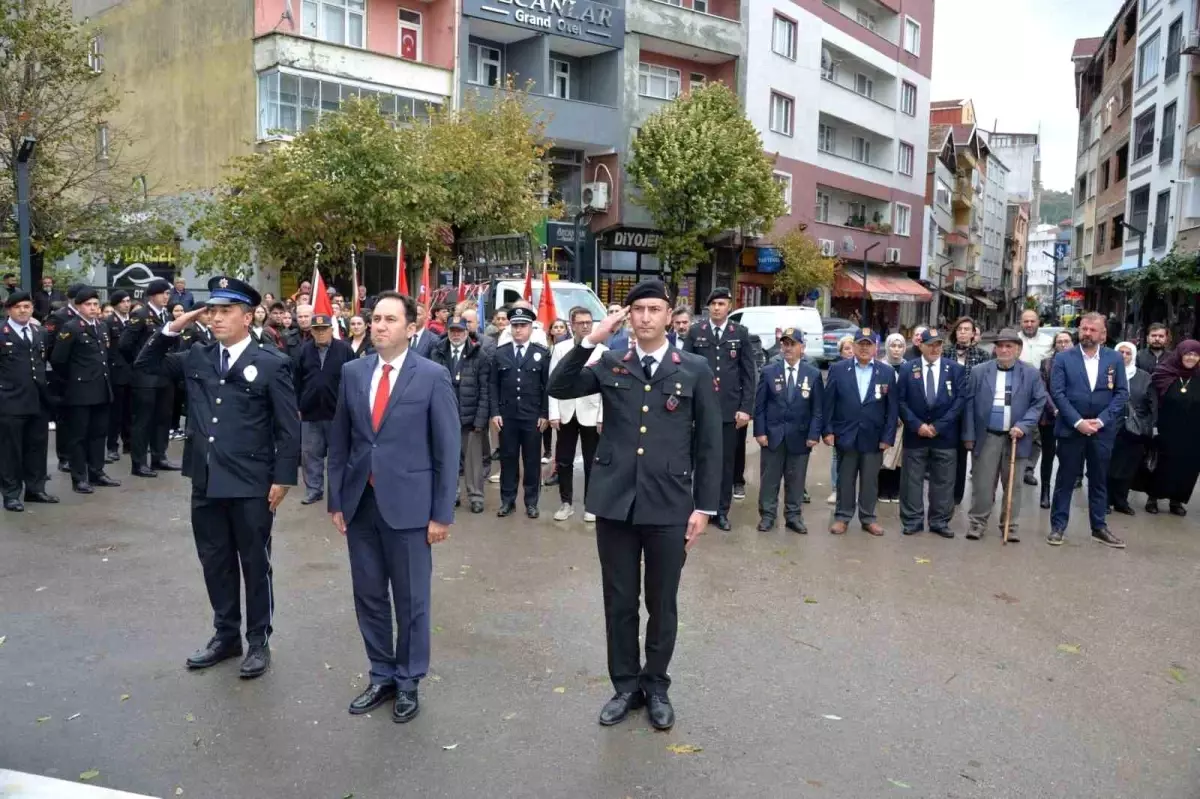 Sinop\'un Türkeli İlçesinde 19 Eylül Gaziler Günü Töreni Düzenlendi