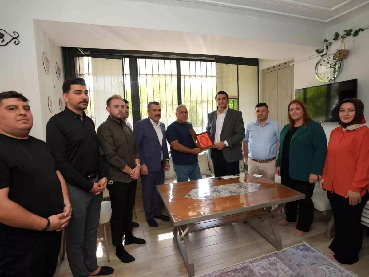 Yılmaz\'dan anlamlı ziyaret