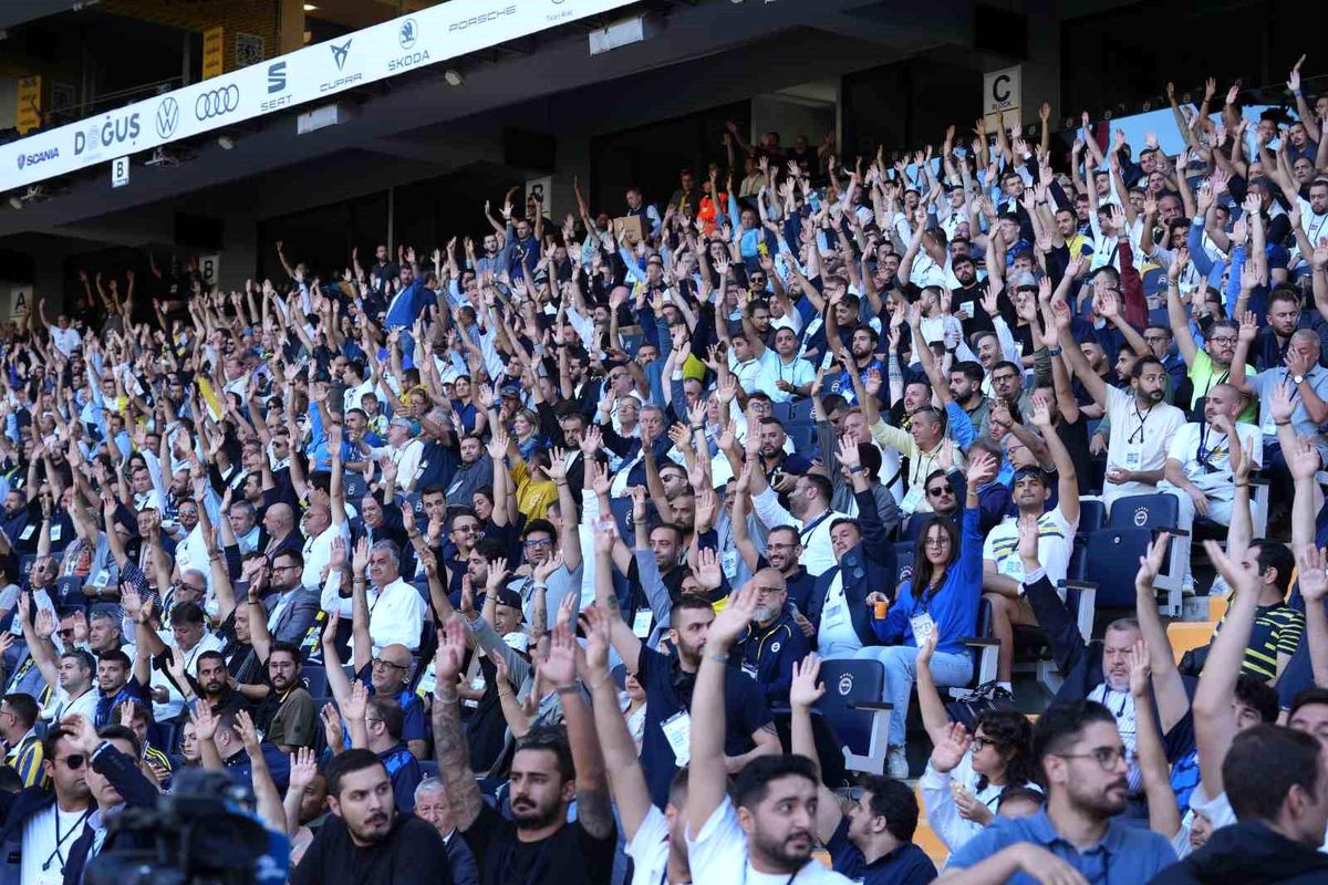 Fenerbahçe Yönetimi İbra Edildi