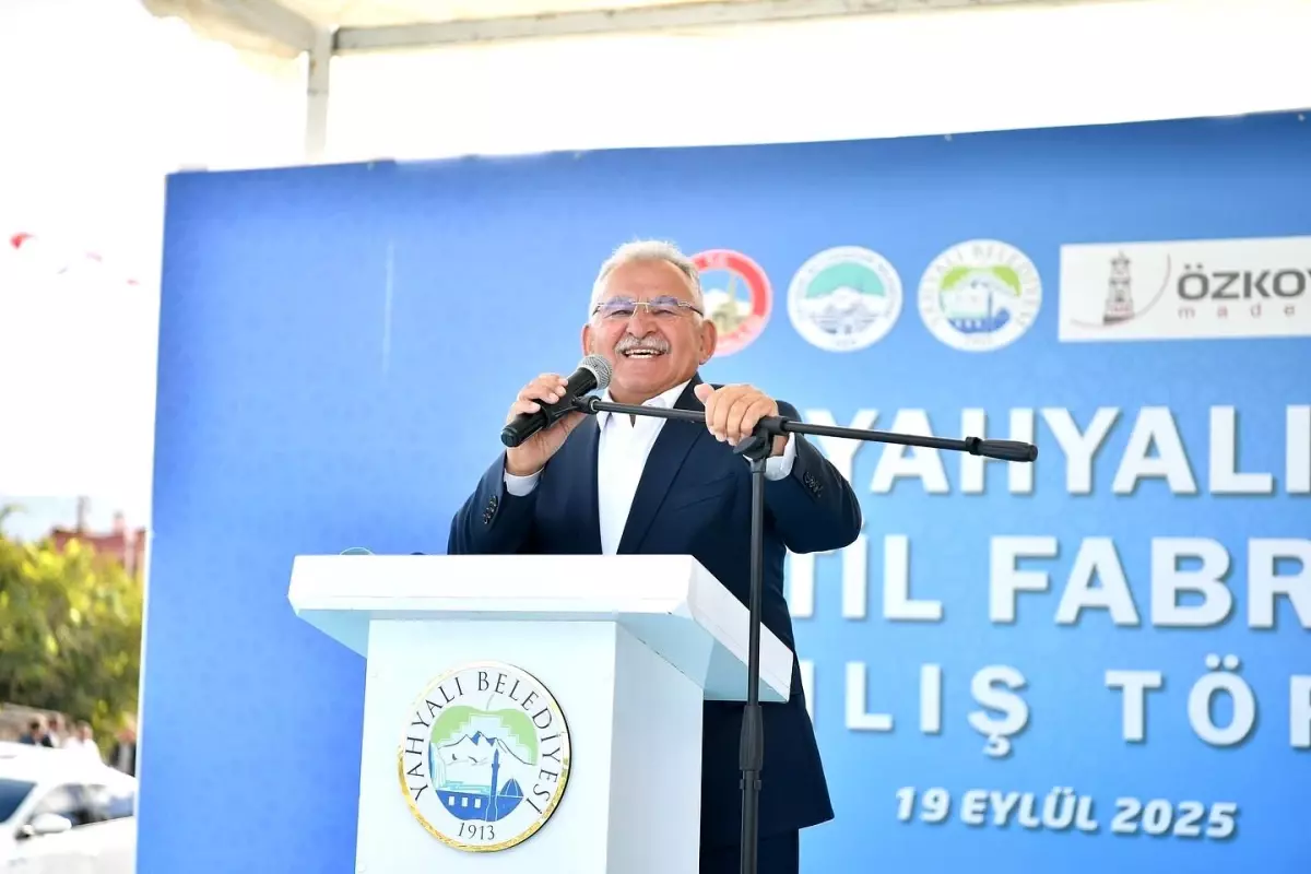 Yahyalı\'da Tekstil Fabrikası ve Konut Projesi Açılışı