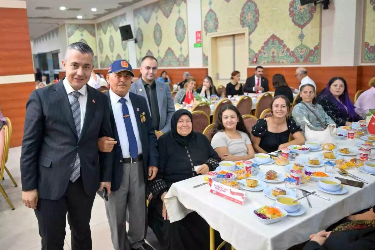Esenyurt\'ta Gaziler Günü Kutlandı