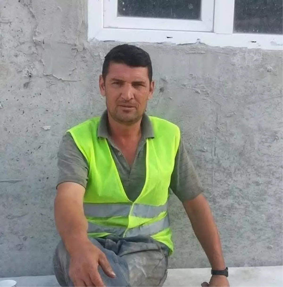 Ceviz Toplarken Elektrik Akımına Kapıldı
