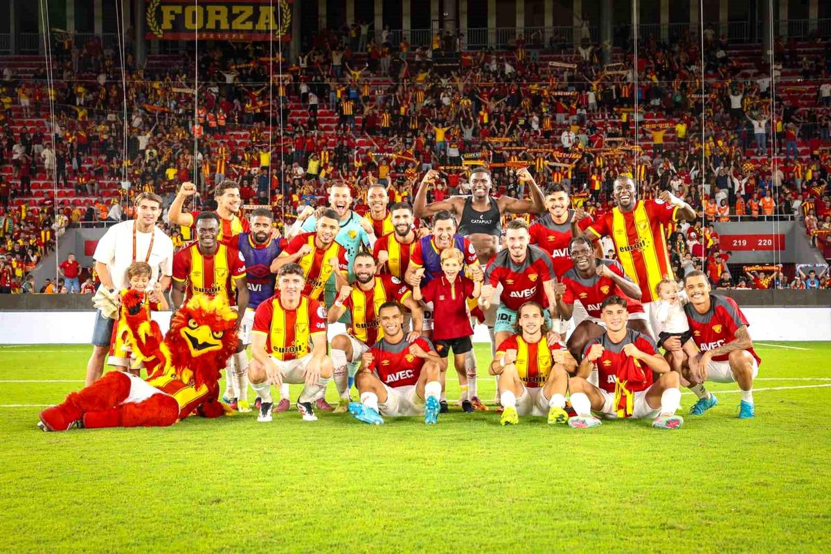 Göztepe, Beşiktaş\'ı 3-0 Yenerek İlk İç Saha Galibiyetini Aldı