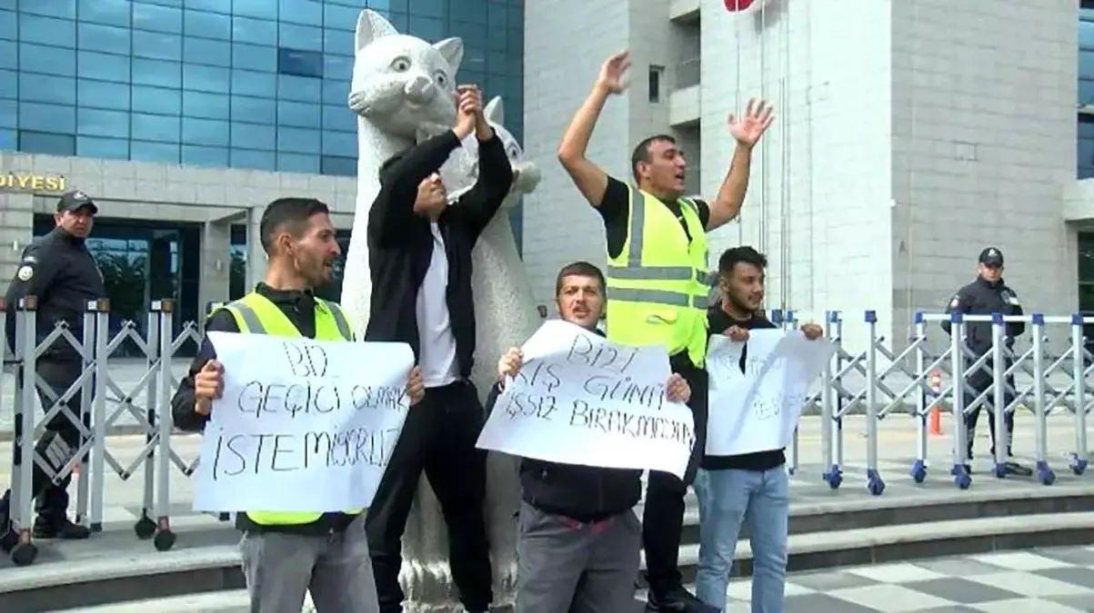 Peyzaj İşçileri Mansur Yavaş\'a Tepki Gösterdi