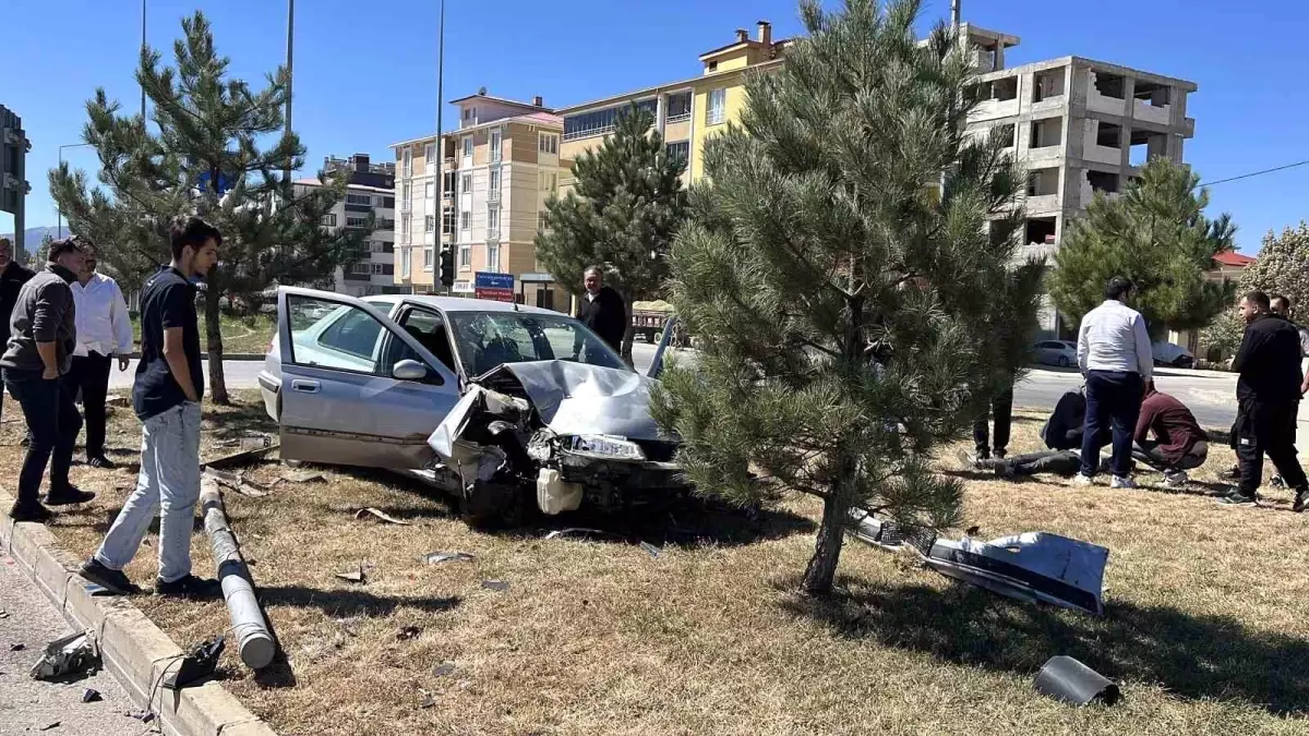 Kahramanmaraş\'ta Trafik Kazası: 2 Yaralı