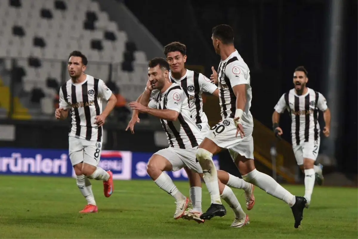 Manisa FK, Esenler Erokspor\'a Yenildi