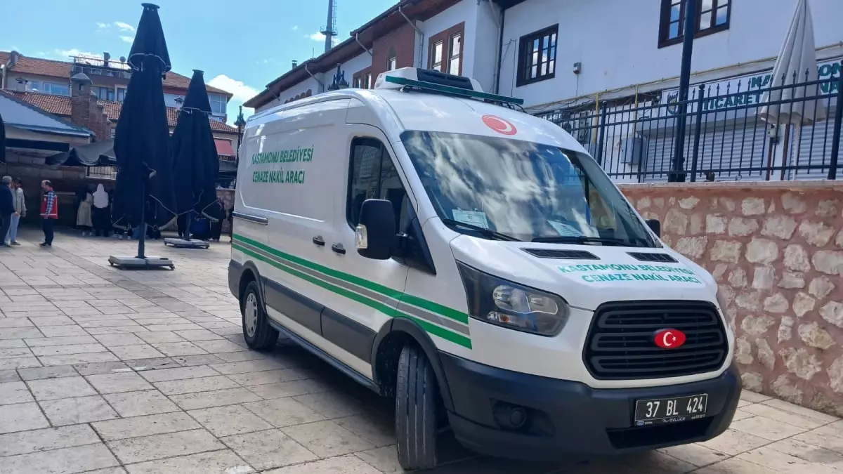 Kastamonu\'da Genç Afgan Kadın Otelden Düştü