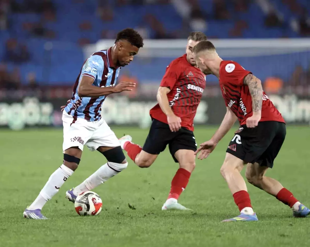 Trabzonspor - Gaziantep FK Maçında Beraberlik