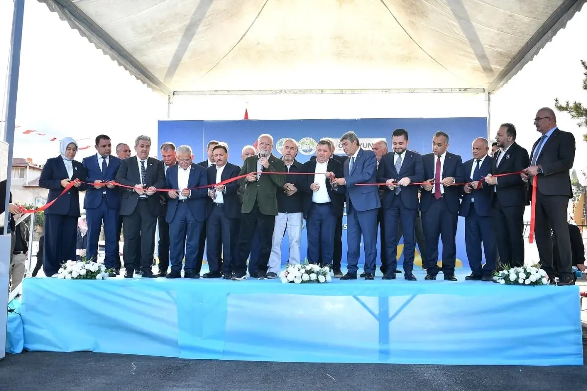 Yahyalı\'da Tekstil Fabrikası Açıldı