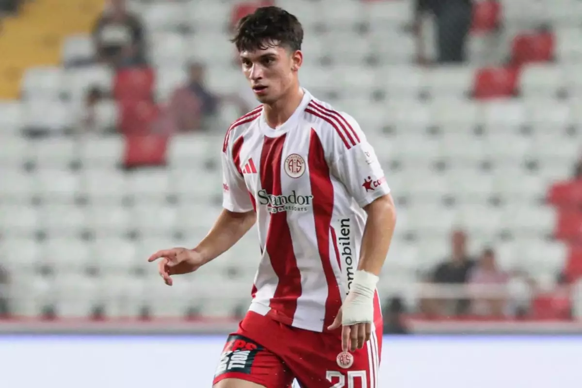 16 Yaşındaki Hasan Yakub İlçin, Süper Lig\'e damga vurdu