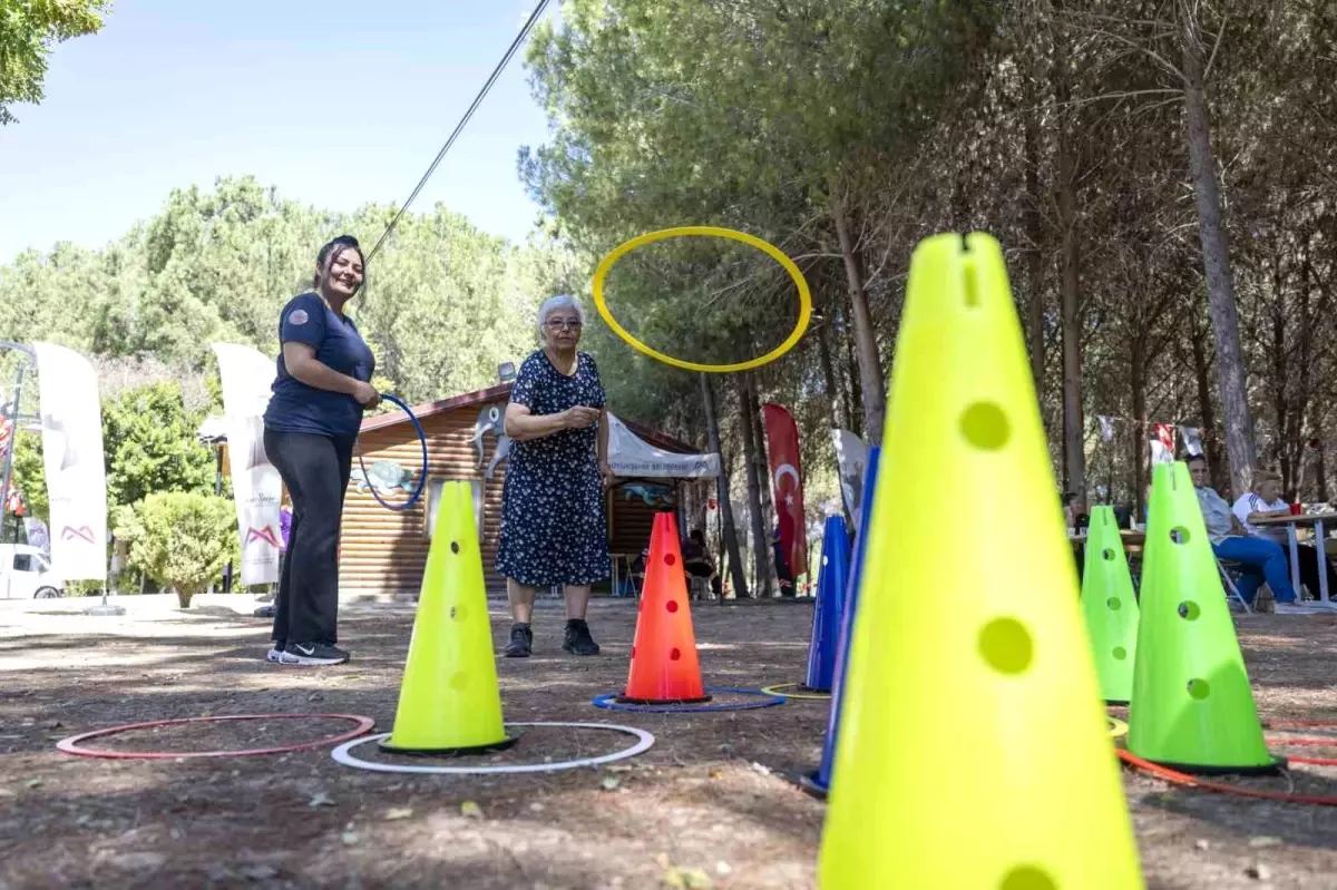 Dünya Alzheimer Günü\'nde Mersin\'den Örnek Etkinlik