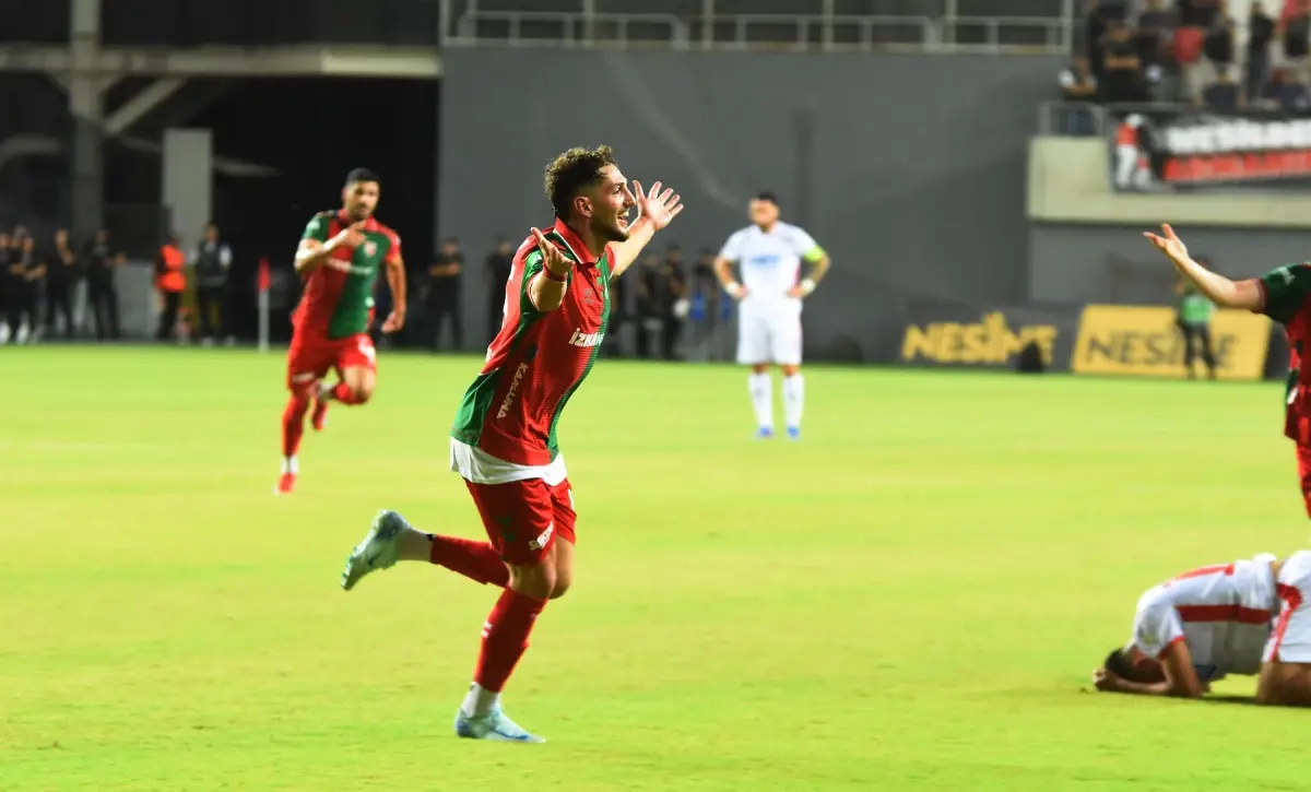 Karşıyaka, Balıkesirspor\'u 2-1 Mağlup Etti