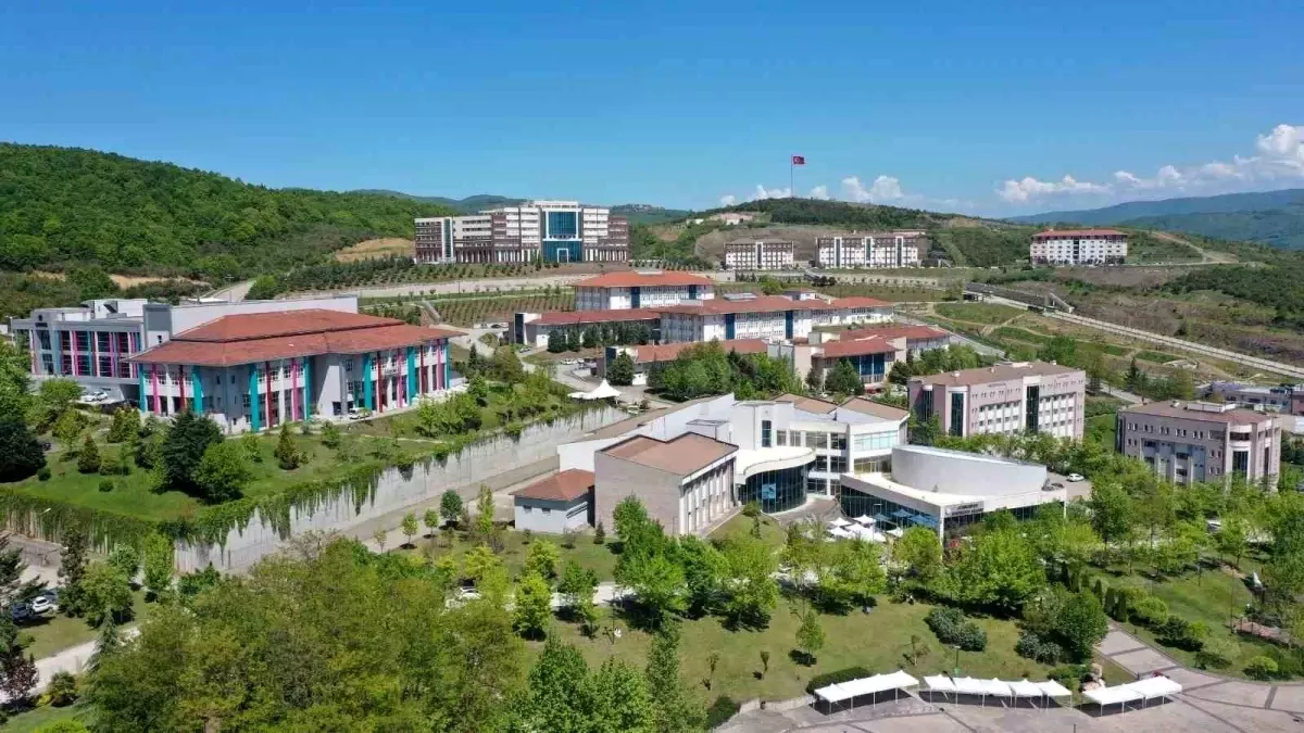 Düzce Üniversitesi\'nden Sosyal Transkript Uygulaması