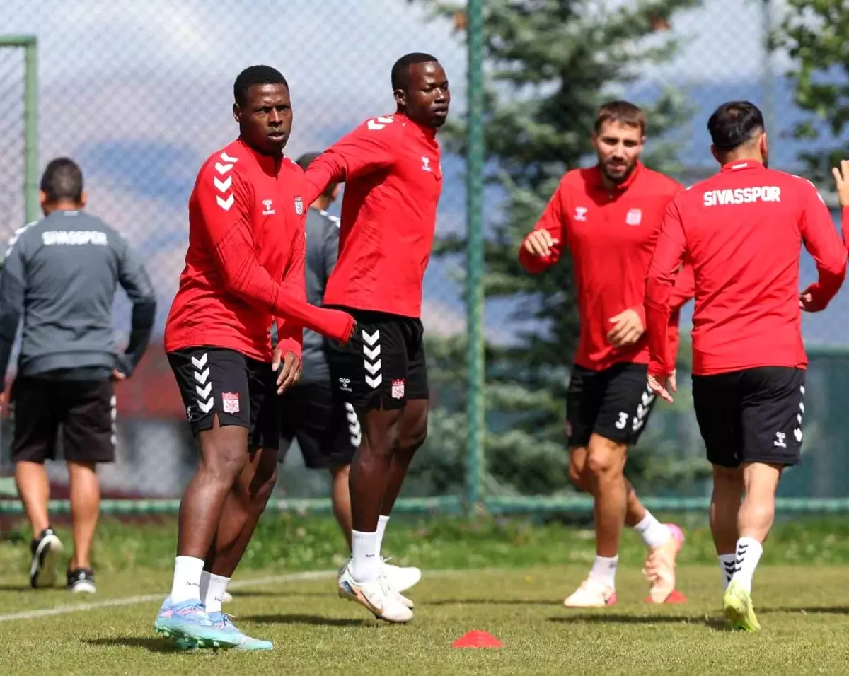 Sivasspor, Adana Demirspor Maçına Hazırlanıyor