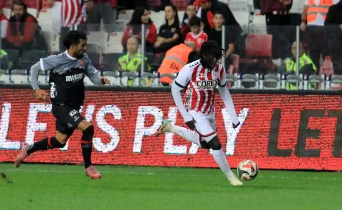 Samsunspor - Karagümrük Maçı Golsüz Başladı