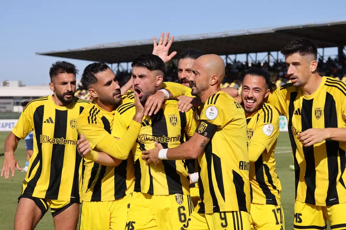 Aliağa FK 3\'te 3 Yaptı
