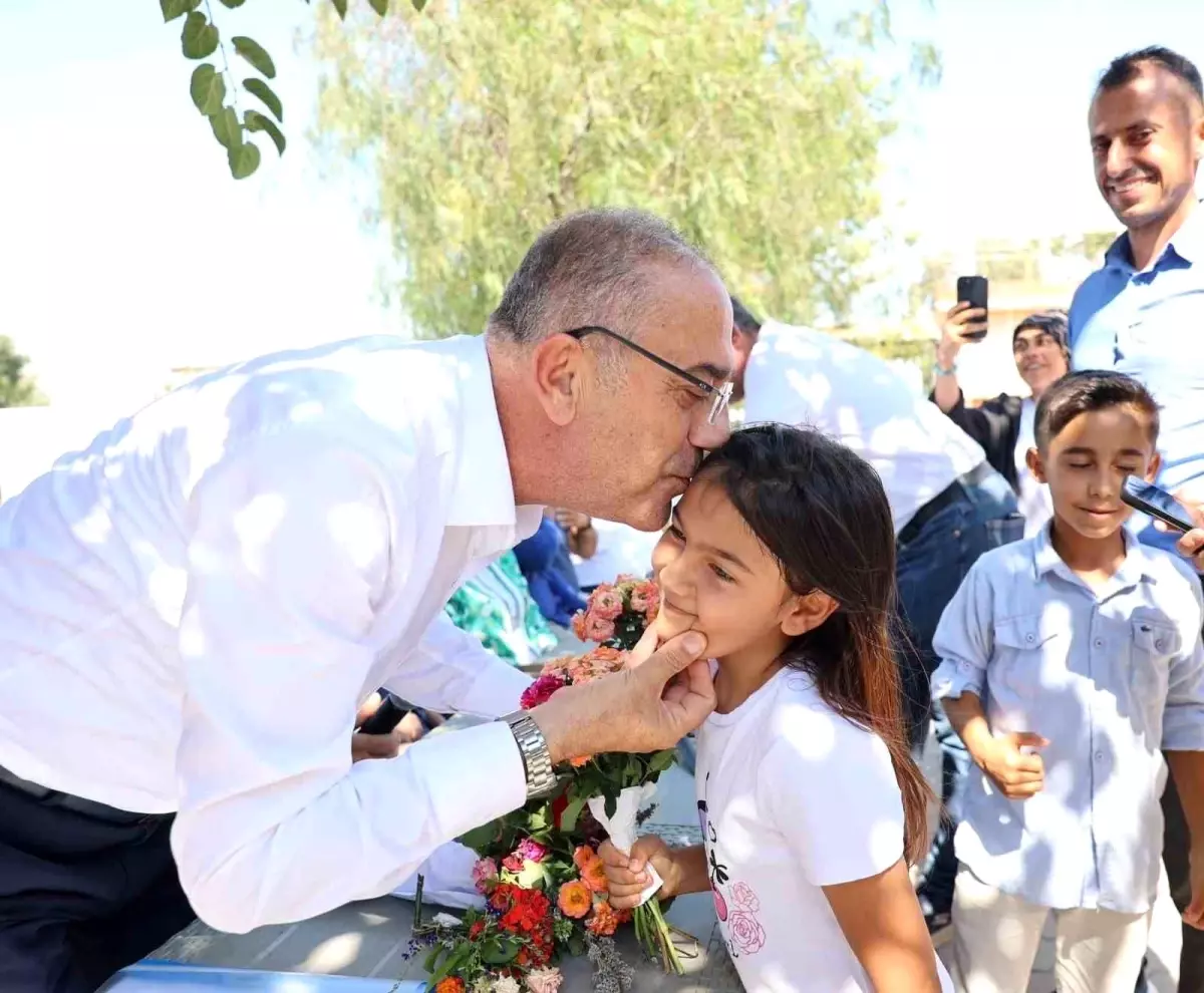 Antakya Belediyesi İşçi İkramiyelerini Ödedi
