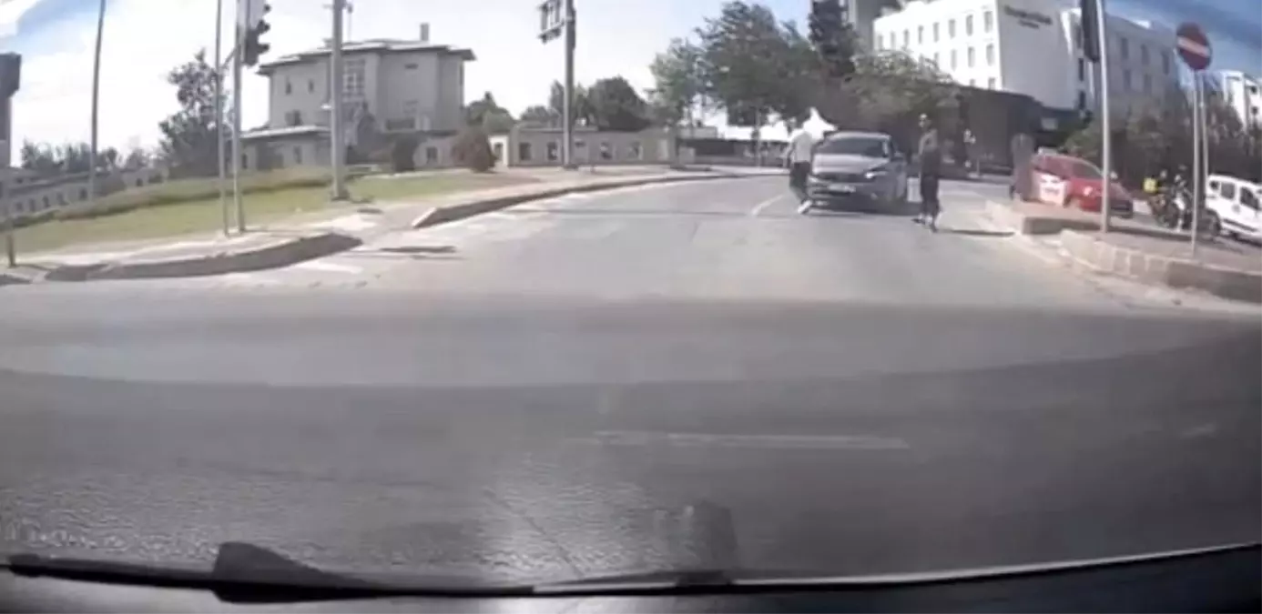 Çanakkale\'de Yol Verme Tartışması Kavgaya Dönüştü