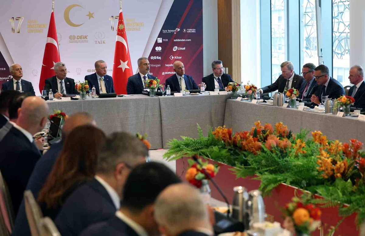 Cumhurbaşkanı Erdoğan, Sektörel Yuvarlak Masa Formatında Türk Yatırım Konferansı\'na katıldı