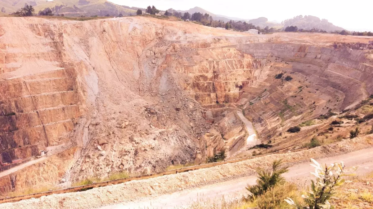 Kolombiya\'da madende göçük: 7 madenci hayatını kaybetti