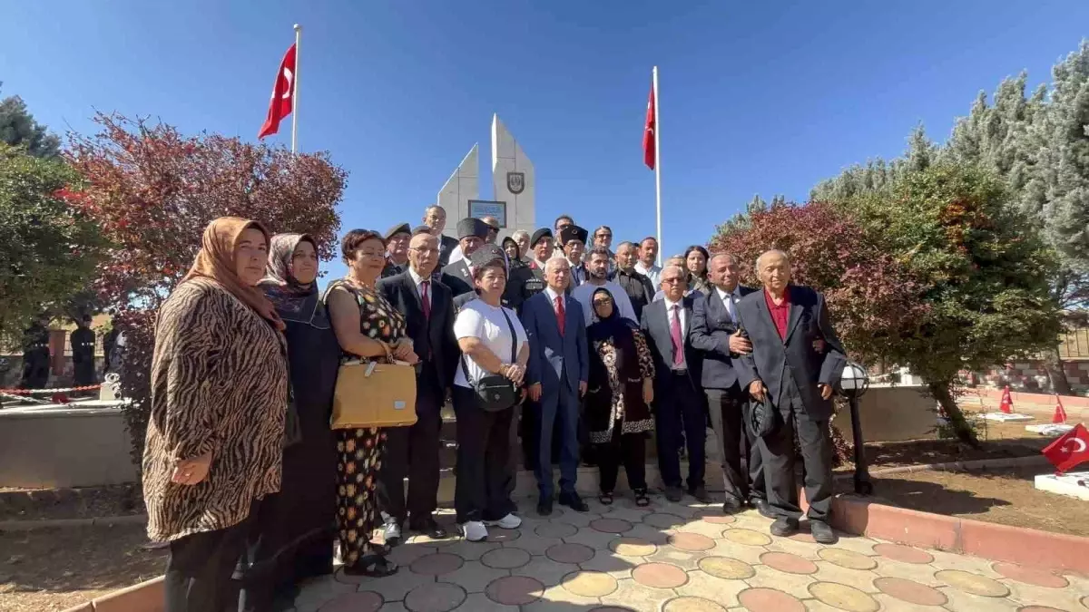 Şehitler Anıldı: 65 Asker İçin Tören
