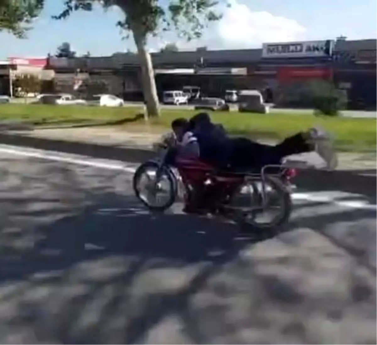 Tehlikeli Motosiklet Gösterisi