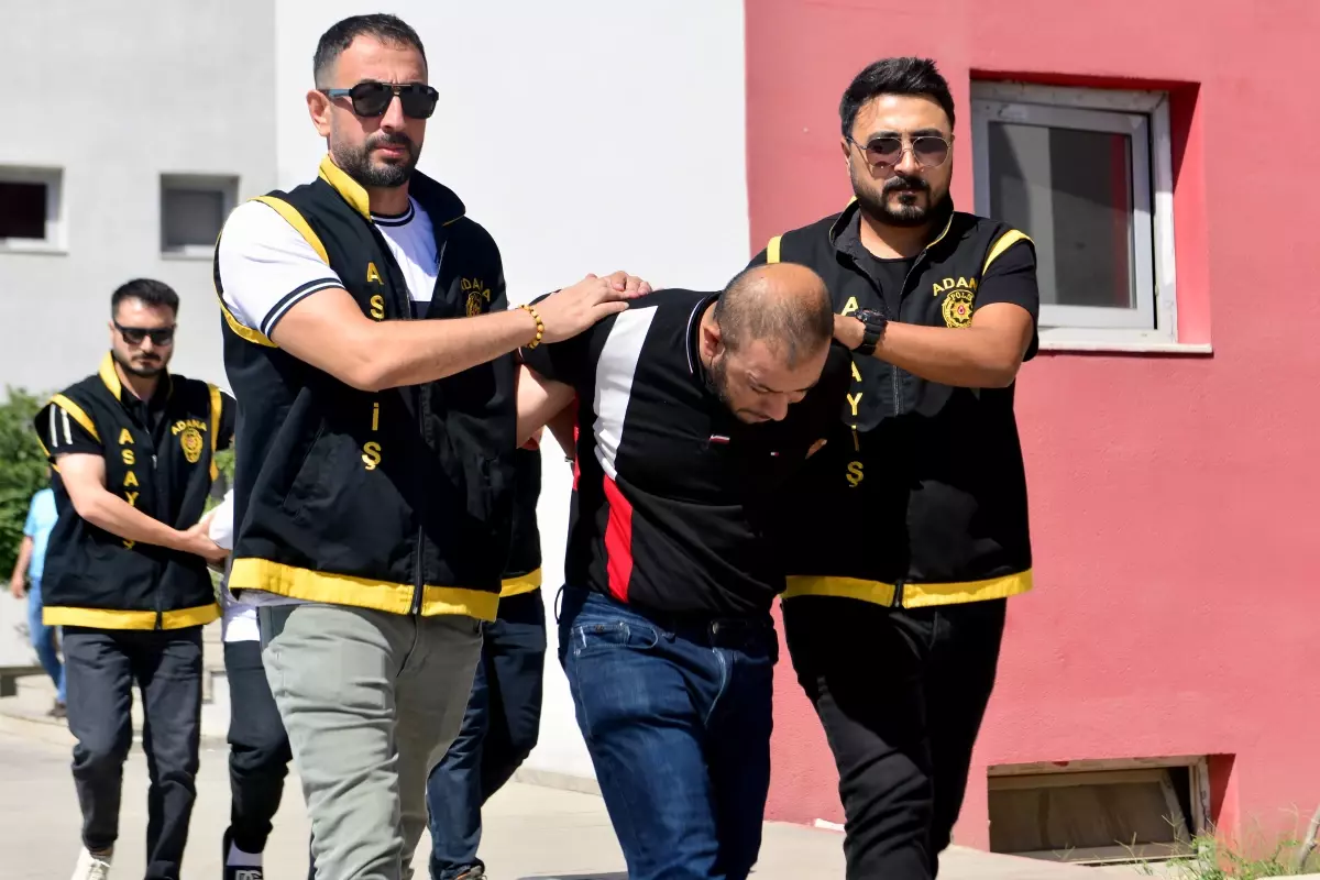 Adana\'da Cinayet: Şüpheliler Yunanistan\'a Kaçarken Yakalandılar