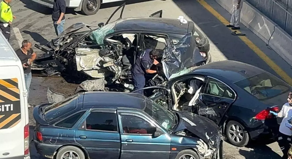 Ankara\'da zincirleme trafik kazası: 4 yaralı